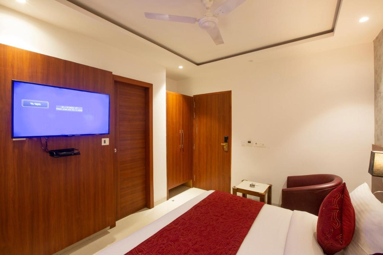 Hotel Arch Suites - Near Aerocity Nowe Delhi Zewnętrze zdjęcie