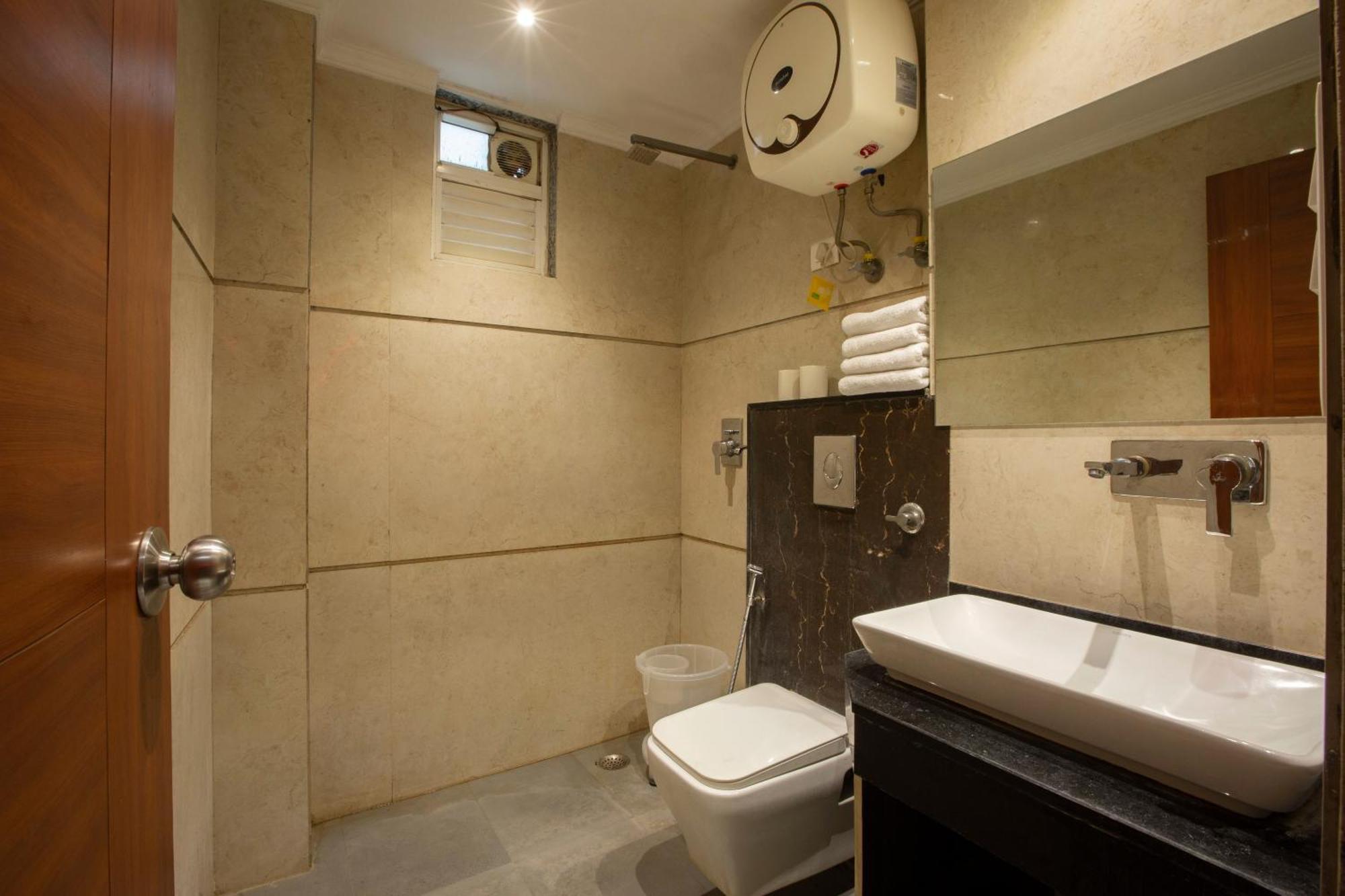 Hotel Arch Suites - Near Aerocity Nowe Delhi Zewnętrze zdjęcie